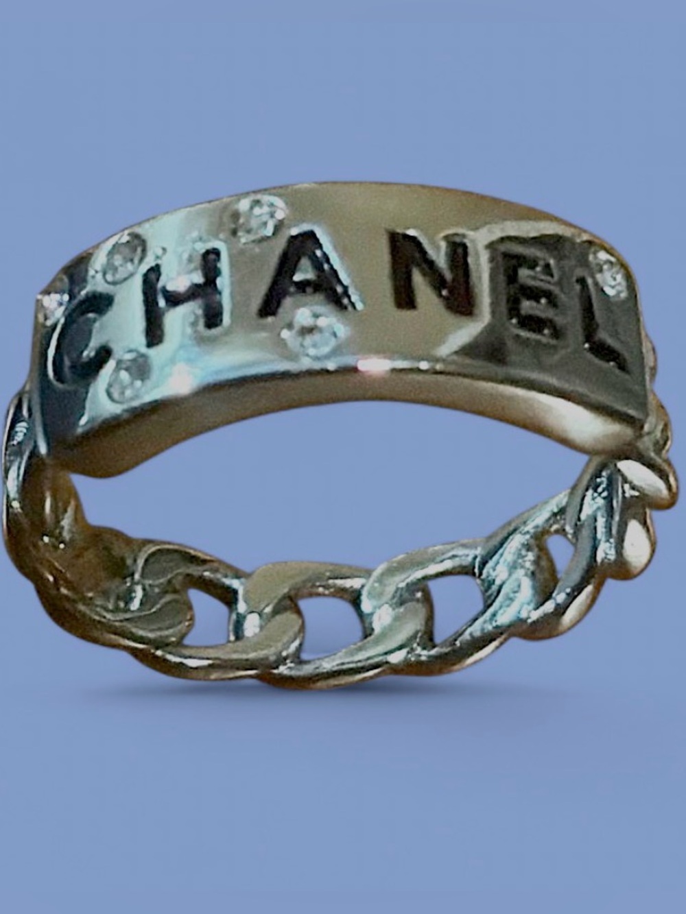 🪩 CHANEL 💍 Silver Chain 🔗 Crystal logo Plate Ring 💍 Size 6️⃣ + Box 🩶